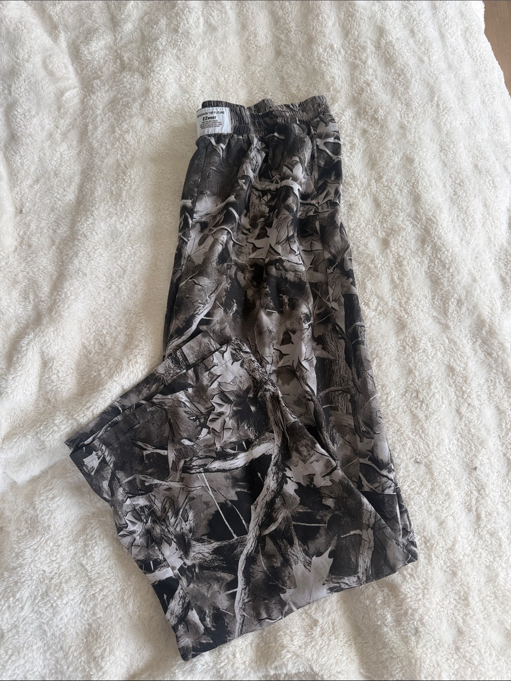 SHEIN Black & Gray Camo Jogger Pants for Kids